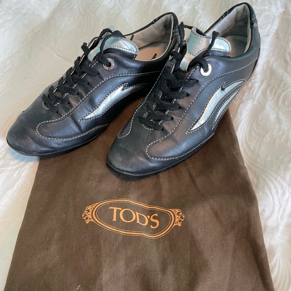 Black and Metallic Silver Tod’s Leather sneakers